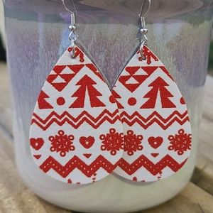 Snowflake Tree Heart Earrings in Red & White